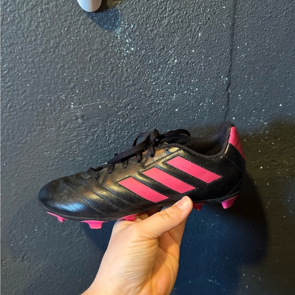 Adidas Black and Pink Striped Soccer Cleats Size 4Y - Picture 7 of 8
